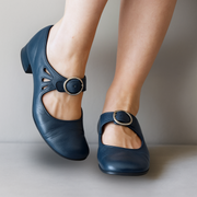 Blau